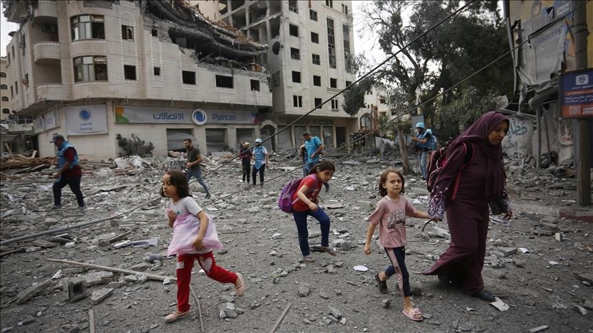 Numri i palestinezëve të vrarë në Gaza shkon në pothuajse 20.700