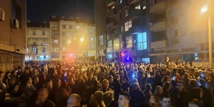 Mediat botërore për protestat në Beograd: “Vuçiç është Putin”