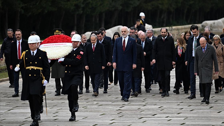 Kryeministri Rama mbërrin në Türkiye