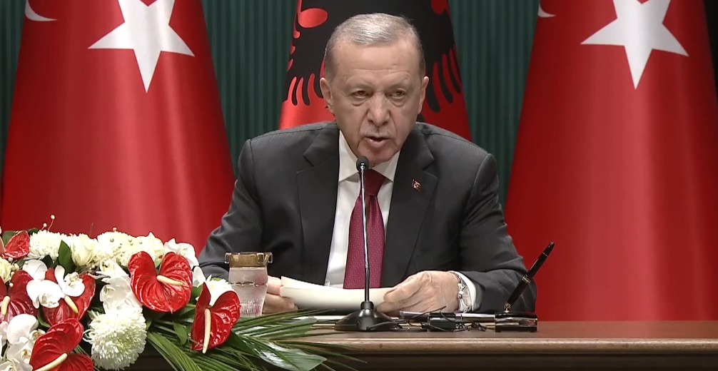 Erdoğan: Konfirmuam vendosmërinë për të ngritur në nivel më të lartë marrëdhëniet me Shqipërinë