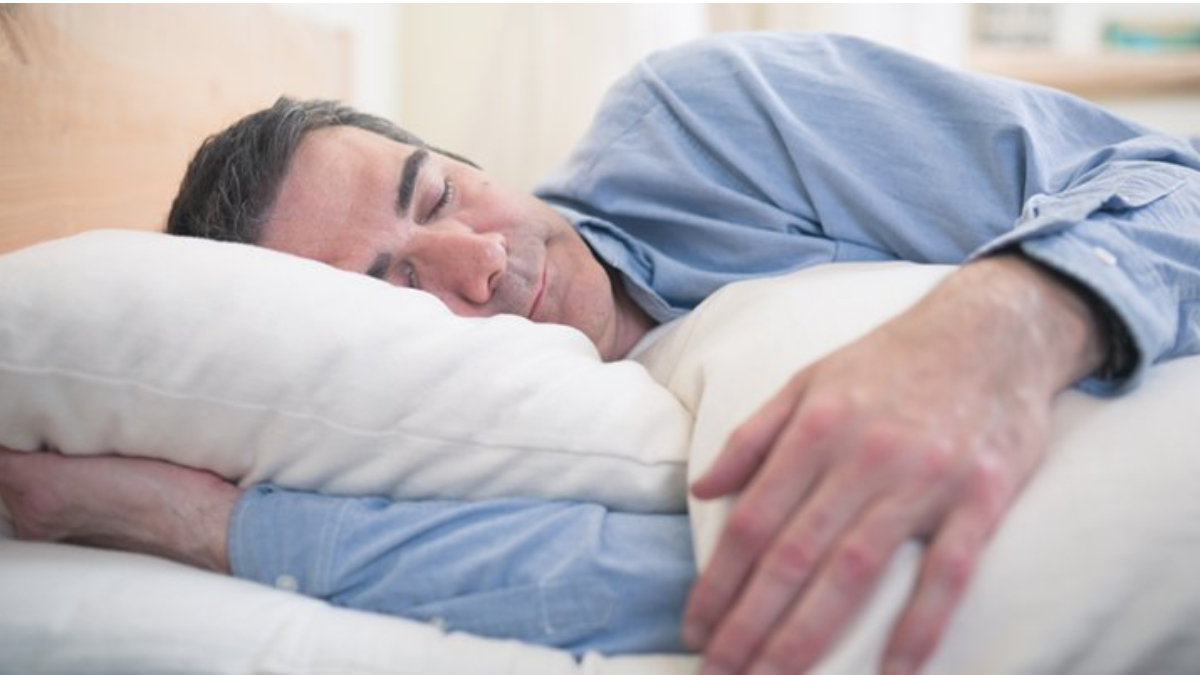 Gjumi i pasdites ndihmon shëndetin e trurit