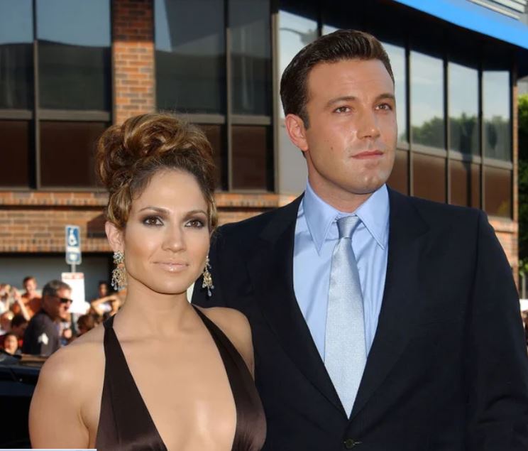 Jennifer Lopez dhe Ben Affleck zbulojnë arsyen e vërtetë të ndarjes në 2003
