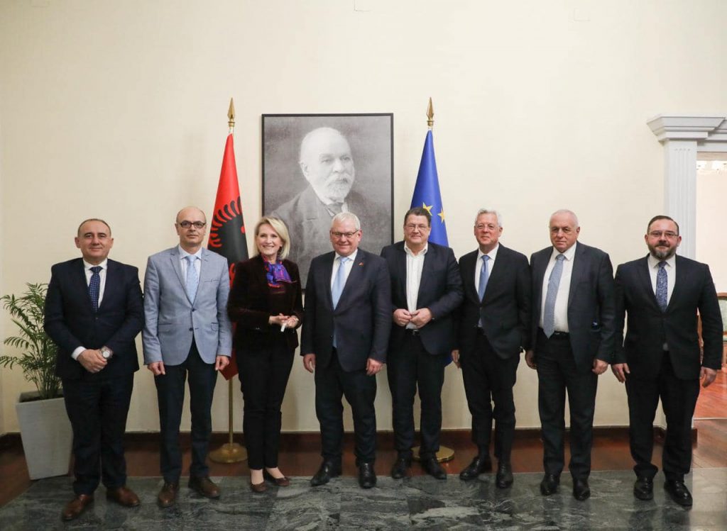 Bundestagu gjerman, mbështetje Shqipërisë drejt integrimit europian