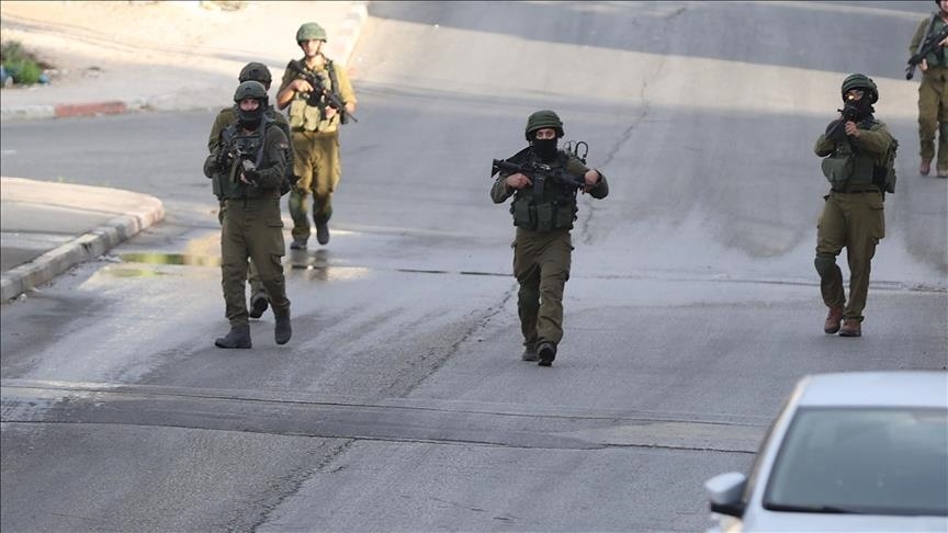 Forcat izraelite arrestojnë 24 palestinezë në Bregun Perëndimor