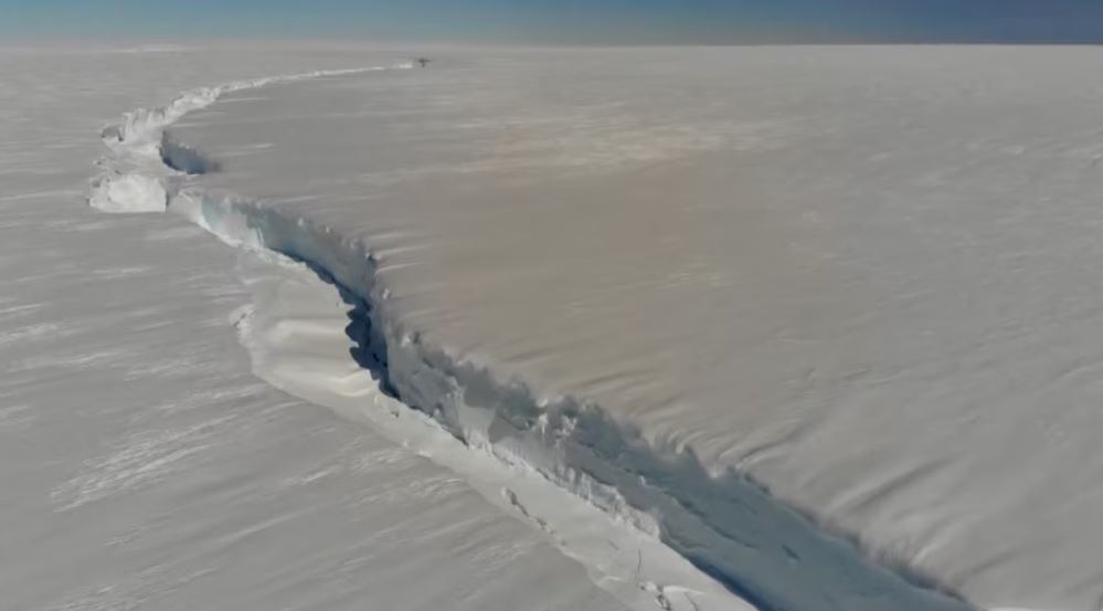 Shkëputet në Antarktikë ajsbergu me sipërfaqe sa Londra, çfarë paralajmërojnë shkencëtarët