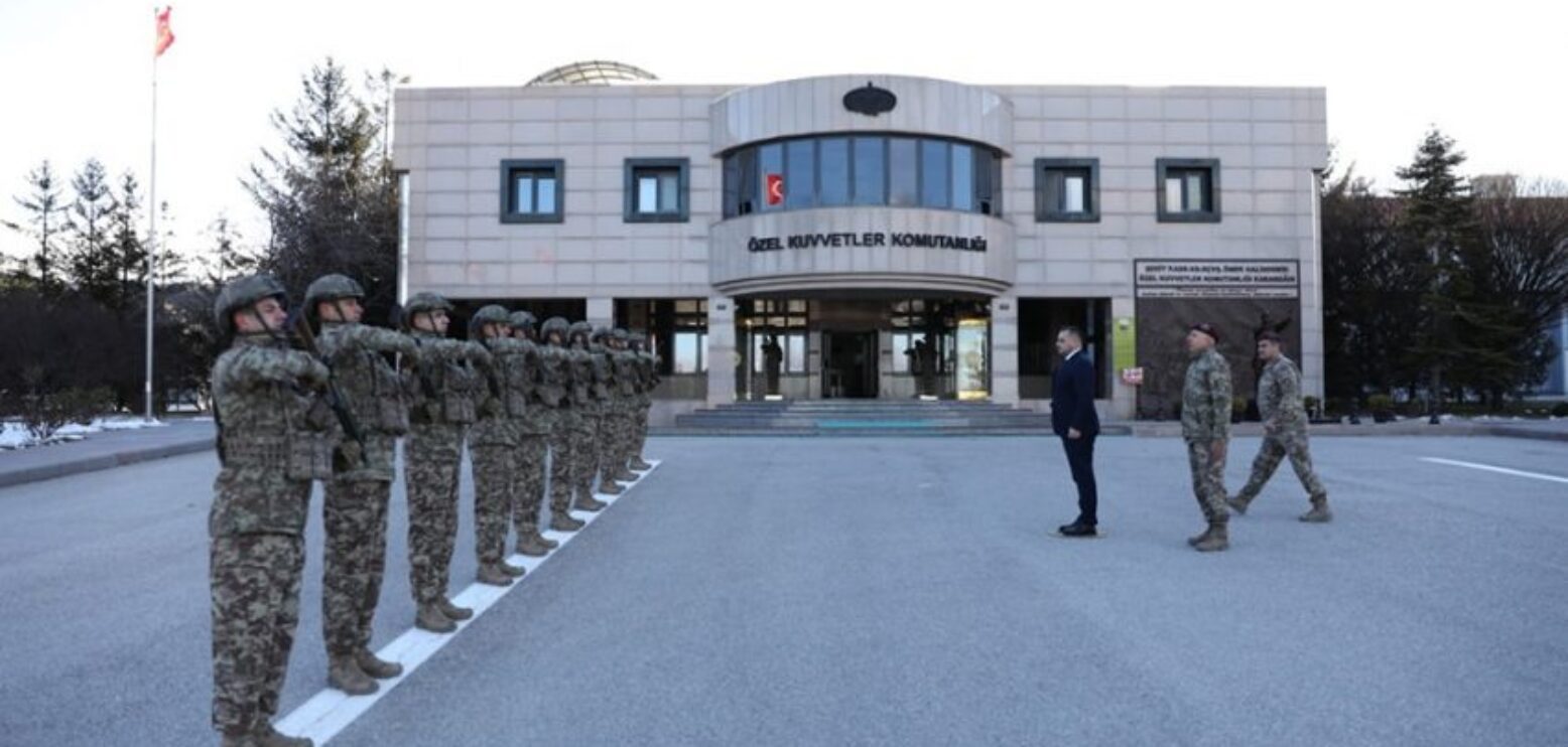 Maqedonci vizitoi Komandën e Forcave Speciale turke