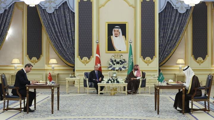 Türkiye dhe Arabia Saudite me marrëveshje për investime, mbrojtje e energji