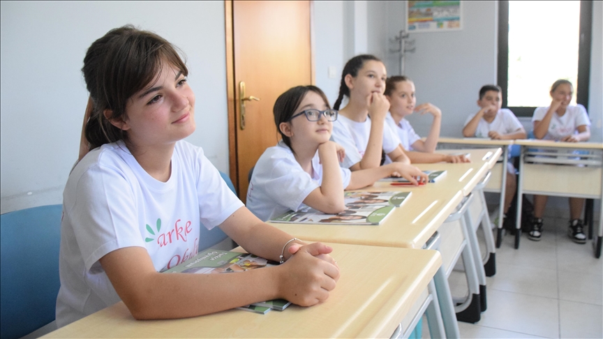 Shqipëri, fillon Shkolla Verore e Turqishtes