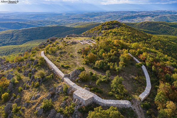 Zbulohet altari romak në Kalanë e Vuçakut në Kosovë