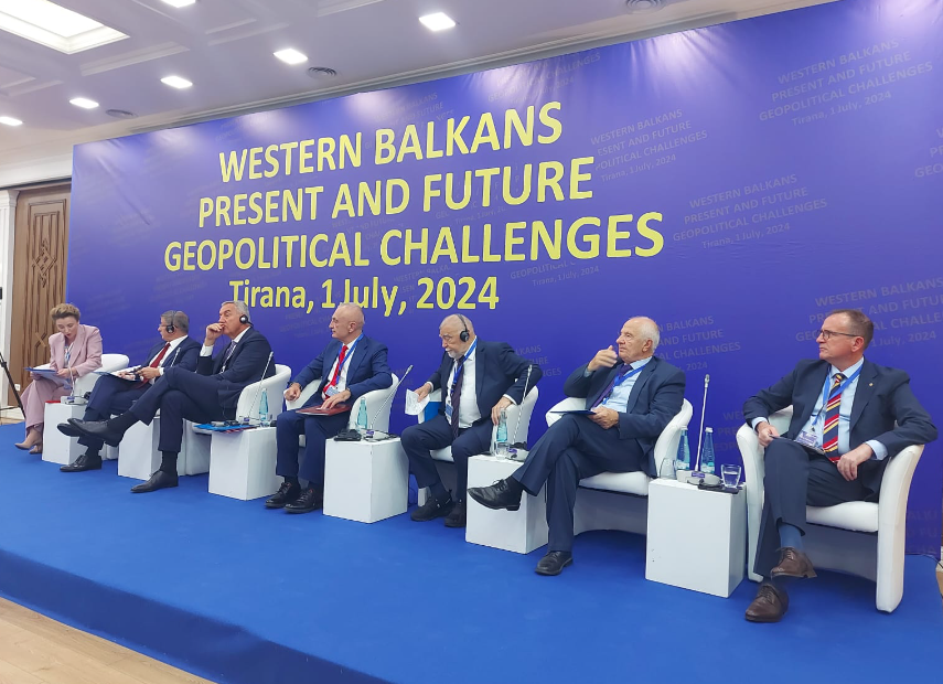 Mbahet forumi rajonal “Ballkani dhe sfidat gjeopolitike të së sotmes dhe së ardhmes”