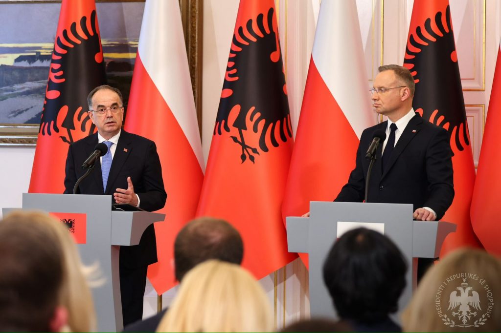 Begaj vizitë zyrtare në Varshavë, pritet nga homologu polak: Shqipëria e interesuar për investime direkte