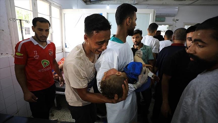 Vriten 10 palestinezë në sulmin izraelit në një treg në Gaza