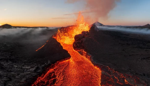 I nxehti ekstrem, ekspertët: Islanda ka hyrë në një epokë të re vullkanike