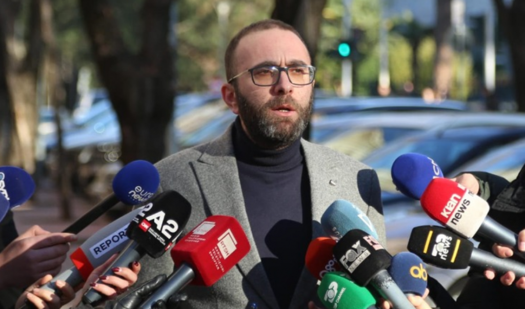 Bardhi: Tre ministrat e rinj janë individë anonimë