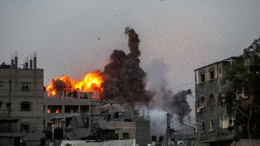 Izraeli bombardon dy shtëpi në Gaza, raportohet për viktima dhe të plagosur