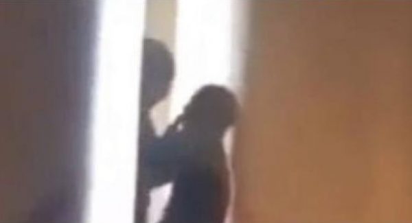 Mësuesi puth me dhunë në buzë nxënësen e klasës së shtatë, arrestohet nga policia
