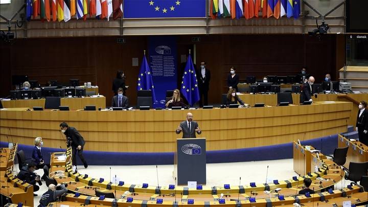 Liderët e vendeve të BE-së po negociojnë pozicionet drejtuese