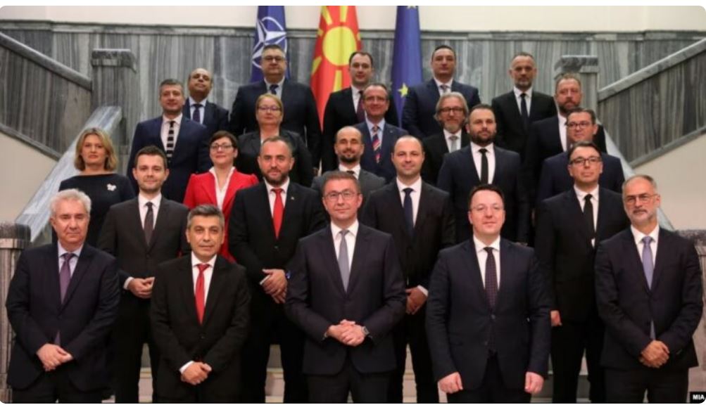 Çfarë fitojnë shqiptarët nga qeveria e re në Maqedoninë e Veriut?