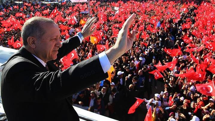 Erdoğani vazhdoi të ndërmjetësojë në ngjarjet globale pavarësisht sfidave