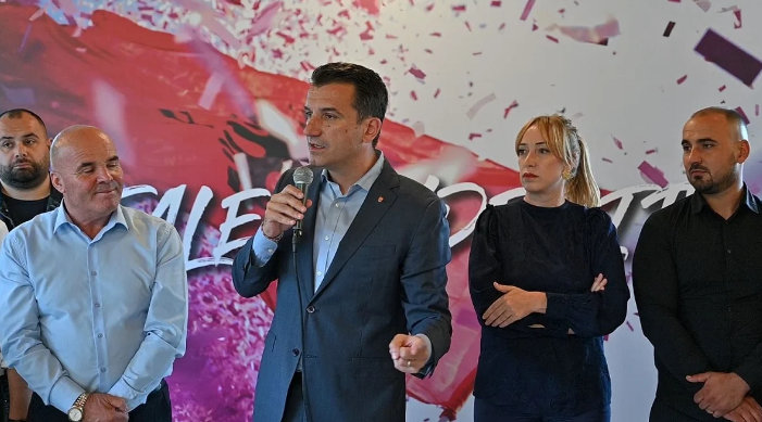 Turi i falenderimit, Veliaj në Baldushk dhe Petrelë: Mirënjohje për këdo që mbështeti Partinë Socialiste për ta çuar Tiranën përpara