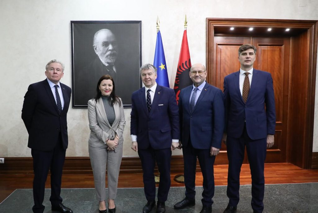 Felaj takim me deputetët lituanezë: Shqipëria shihet si anëtar i denjë i NATO-s