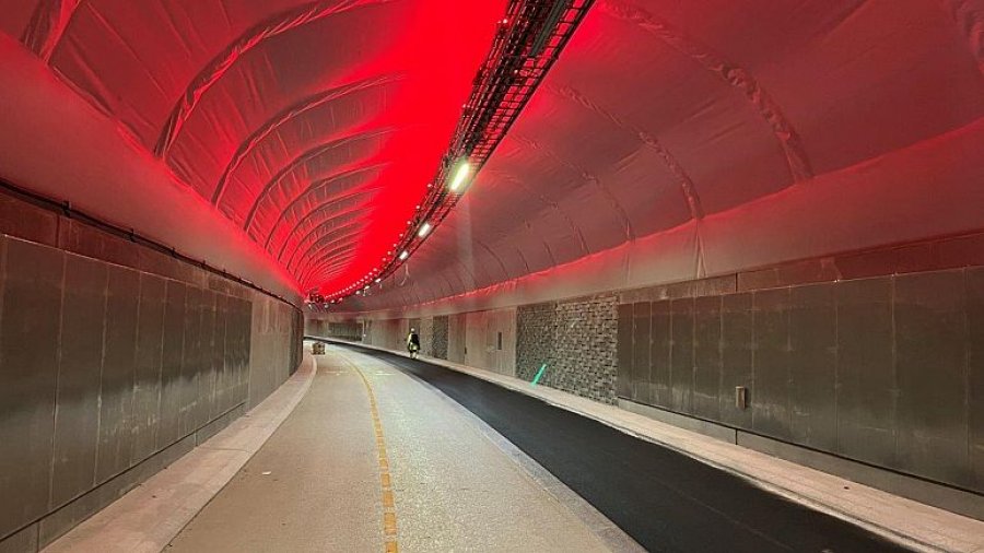 Tuneli më i gjatë i biçikletave në Evropë redukton trafikun në Norvegji