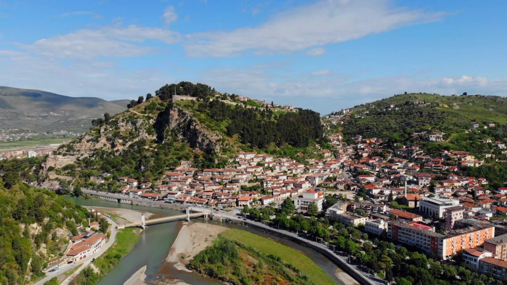 “Wanderlust”: Shqipëria përmes përvojave të komuniteteve lokale që ruajnë dhe trashëgojnë larminë e traditave