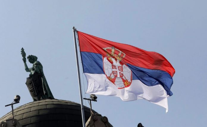 Policia e Kosovës mbylli objektet e Bankës Kursimore Serbe, Beogradi reagon ashpër: Akt barbar! Kurti duhet të ndalohet