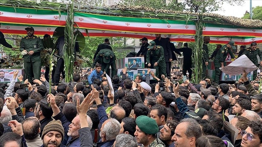 Iran, mbahet ceremoni mortore për presidentin Raisi
