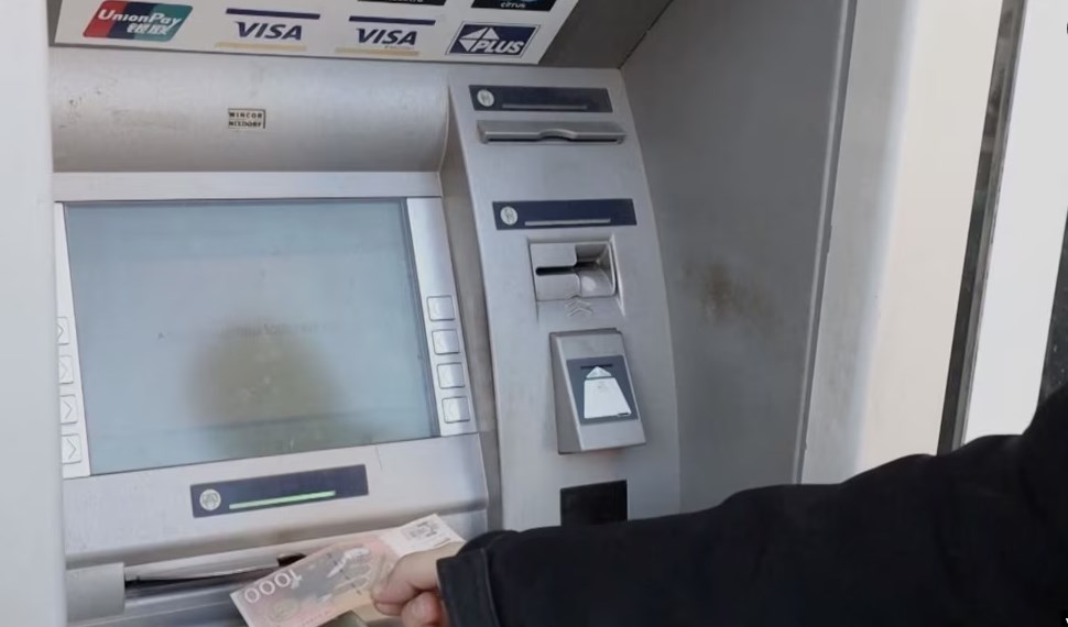 BE: Mbyllja e degëve të bankës serbe në veri të Kosovës – përshkallëzues dhe kundër frymës së normalizimit