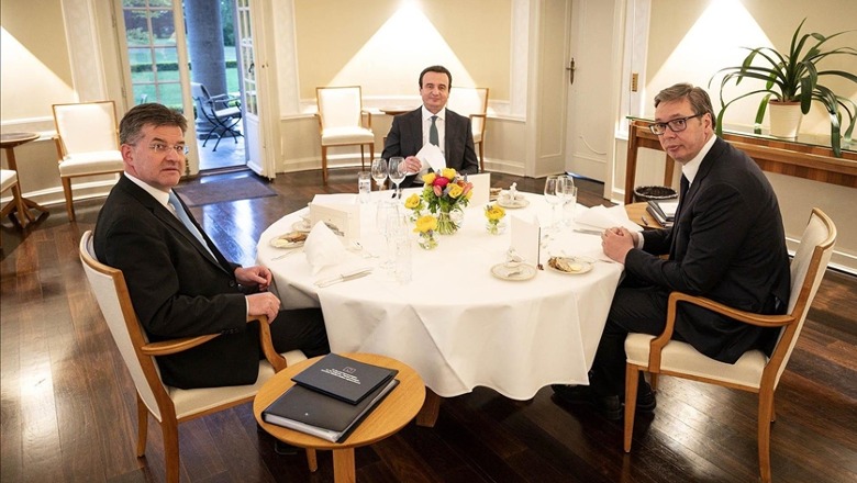 Dialogu/ Kurti dhe Vuçiç takohen sërish sot në Bruksel! Do të diskutohet për të pagjeturit dhe asociacionin