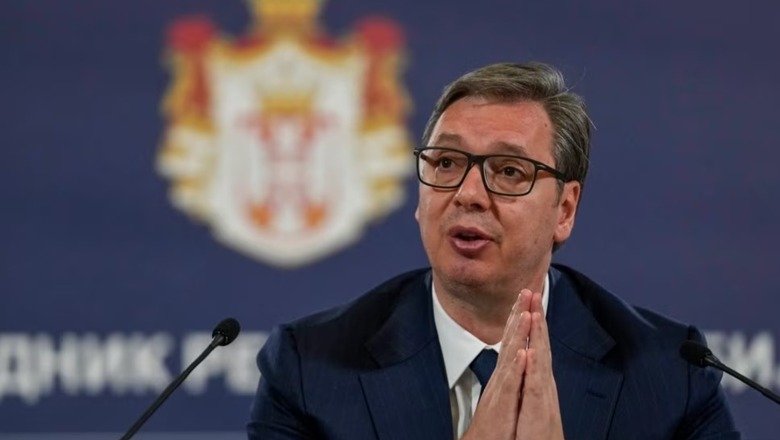 Pas Kurtit, edhe Vuçiç anulon udhëtimin në Bratislavë: Serbia kërkon largimin menjëherë të kryetarëve të rinj dhe forcave speciale