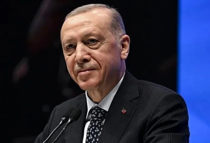 Erdoğan: Paga minimale e punonjësve publikë do të rritet në 15 mijë lira