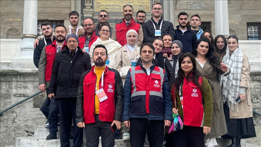 Studentët e Kosovës vizituan objektet historike në Istanbul dhe Bursa