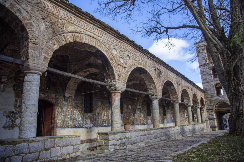 Turistët në kërkim të trashëgimisë kulturore shqiptare