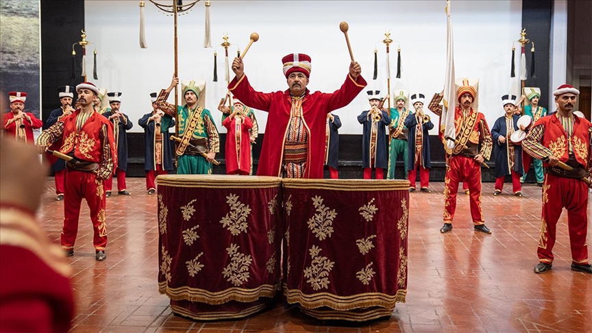 Komanda e Njësisë Mehteran mban gjallë kulturën Mehter në formën e saj origjinale