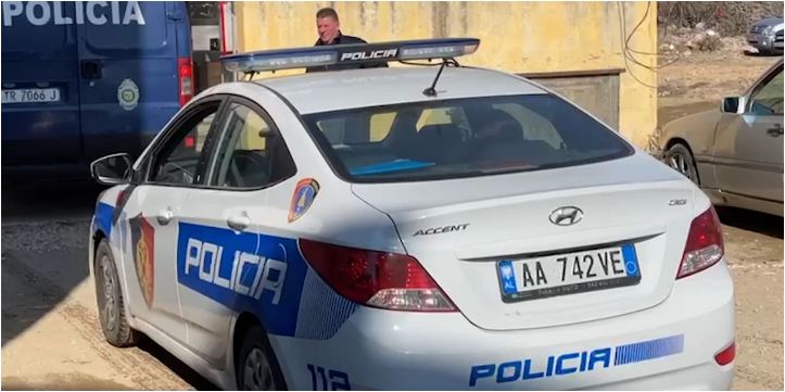 Plagosi me pushkë 59-vjeçarin, arrestohet autori në Tepelenë, si ndodhi ngjarja