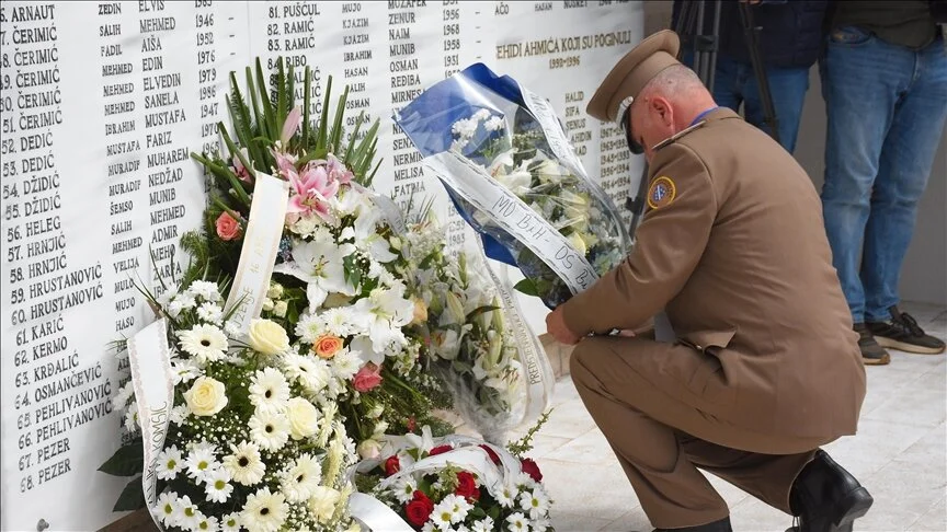 Bosnjë dhe Hercegovina përkujton viktimat e masakrës në Ahmiqi