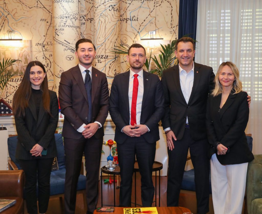 Veliaj pret dy politikanë suedezë me origjinë shqiptare: Të ndihmojmë njëri-tjetrin në rrugën drejt integrimit në BE