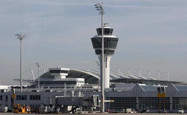 Thirrje për greva në tri aeroporte kryesore në Gjermani, pritet kaos me fluturimet