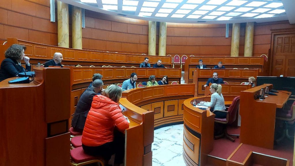 Kryesia e këshillit bashkiak Tiranë rrëzon kërkesën e opozitës për mbledhje urgjente
