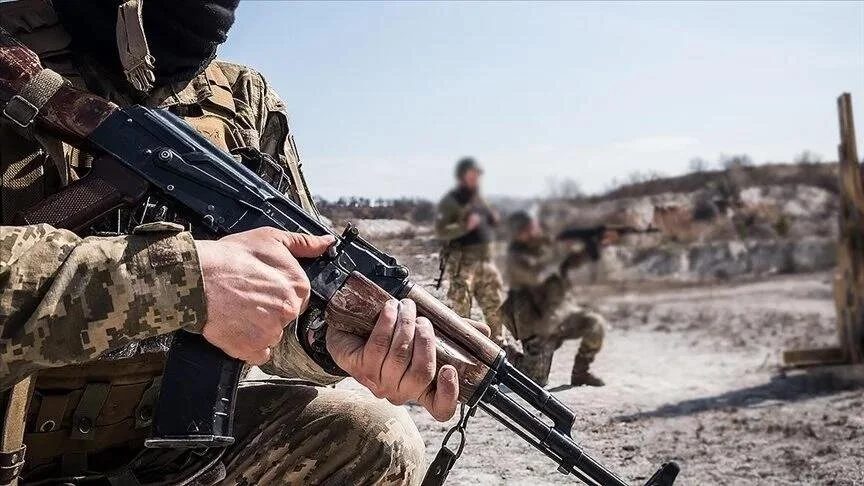 Rusia: Armët që SHBA-ja do të dërgojë në Ukrainë nuk do të ndryshojnë situatën në front