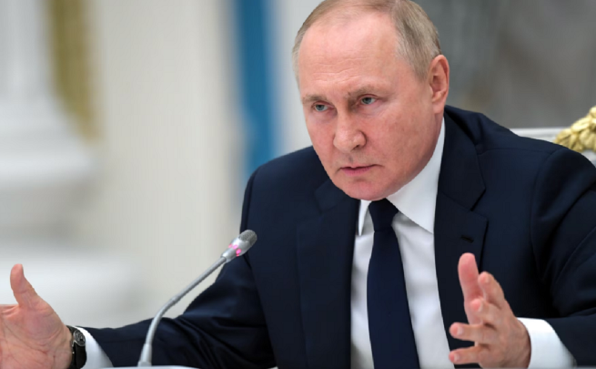 Putin nënshkruan dekretin për të marrë kontrollin e përkohshëm mbi asetet e huaja në Rusi