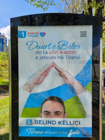 Pas reagimeve për fotografinë me gishtin e mesit, Belind Këlliçi ndryshon posterin, ja mesazh i tij