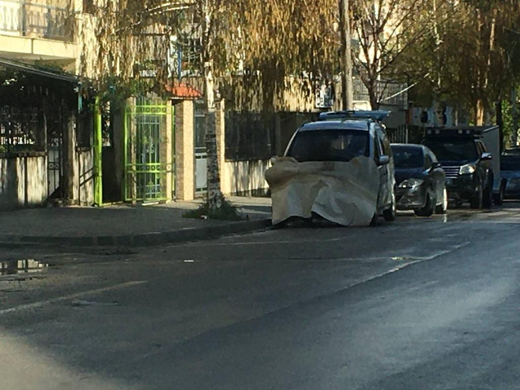 Ishte i parkuar, digjet një tjetër automjet në Korçë, ja çfarë thotë policia
