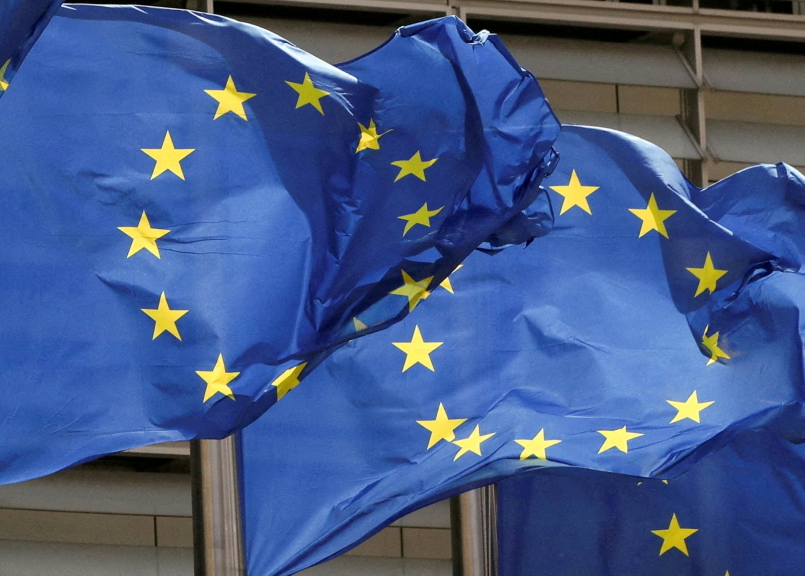 BE miraton rregulloret për të rritur sigurinë e produkteve online