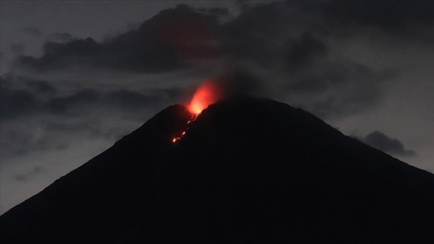 Kolumbia në alarm për shpërthim të mundshëm vullkanik
