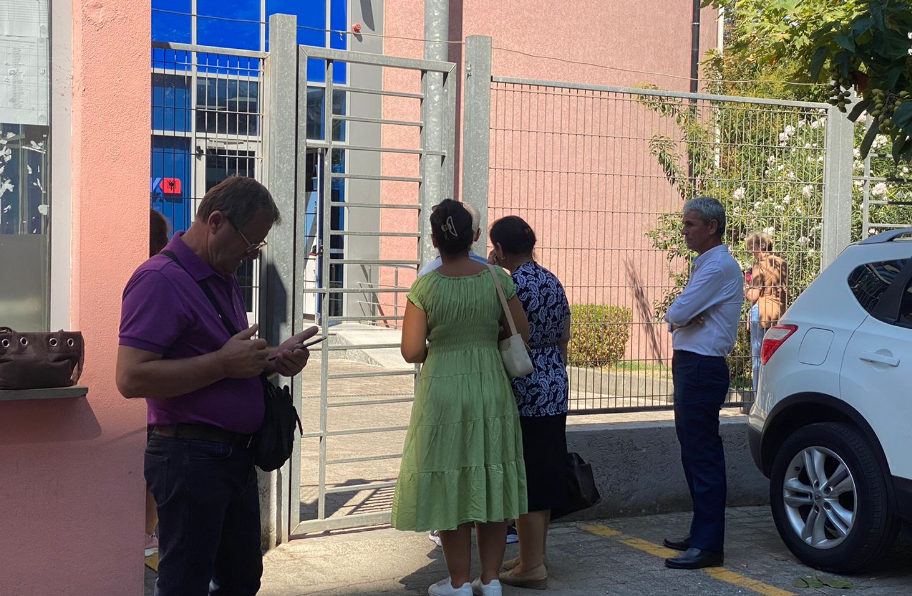Hetimet për check up-in, qytetarë nga Elbasani thirren në SPAK për t’u marrë në pyetje