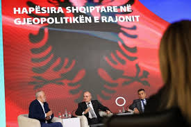 Konferenca “Diplo 2024”, ministri Hasani lajmëron krijimin e strukturës së posaçme për shqiptarët në rajon