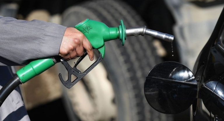 Zyrtare nga Bordi/ Ndryshon sërish çmimi i karburantit në vend, ja sa do shitet nafta dhe benzina